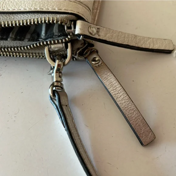 Mimco Bag/Clutch - Picture 12 of 15